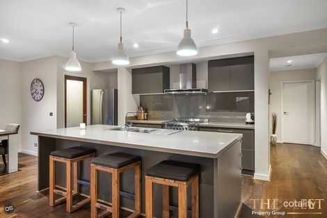 Property photo of 41 Zodiac Way Fraser Rise VIC 3336