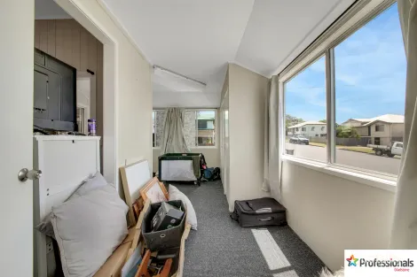 Property photo of 15 Short Street South Gladstone QLD 4680