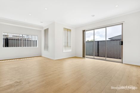 Property photo of 21 Nesting Vista Craigieburn VIC 3064