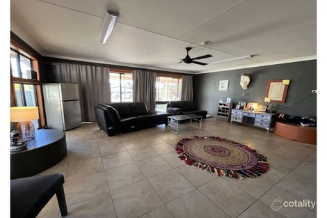 Property photo of 26 Butterfly Avenue Lightning Ridge NSW 2834
