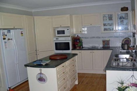 Property photo of 2 Beecroft Street Warners Bay NSW 2282
