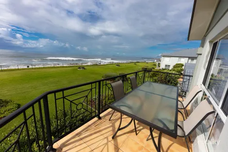 2/32 Lewis St, Old Bar, NSW 2430