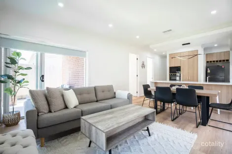 11 Eagle Rd, Armstrong Creek, VIC 3217