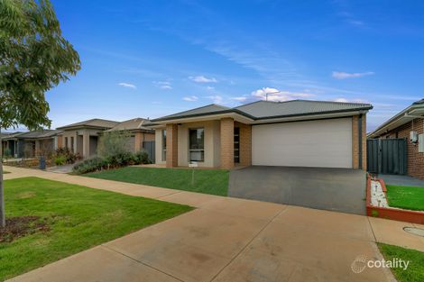 Property photo of 11 Angove Drive Tarneit VIC 3029