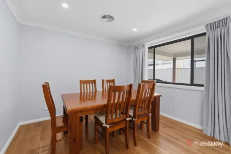 Property photo of 8 Ailsa Crescent Armidale NSW 2350