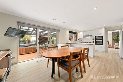 Property photo of 5 Ireland Avenue Narre Warren VIC 3805