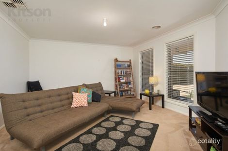 Property photo of 17 Bindari Avenue Glenfield Park NSW 2650