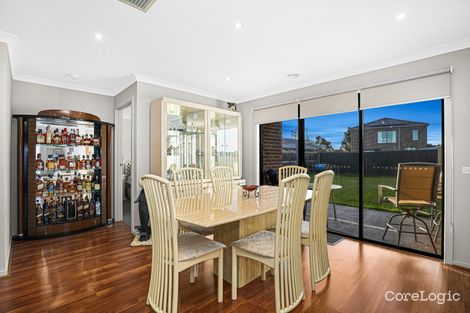 Property photo of 31 Fieldstone Crescent Cranbourne North VIC 3977