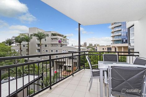 Property photo of 22/15 Goodwin Street Kangaroo Point QLD 4169