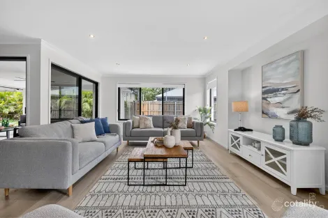 Property photo of 18 Stacey Close Moggill QLD 4070