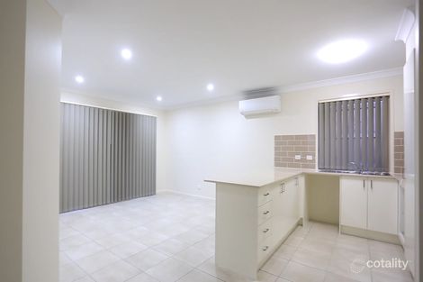 Property photo of 32 Percy Earl Crescent Pimpama QLD 4209