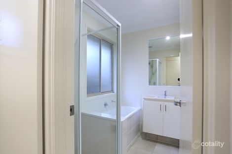 Property photo of 32 Percy Earl Crescent Pimpama QLD 4209