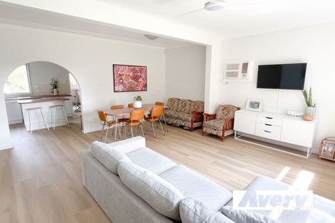 Property photo of 8 Field Avenue Toronto NSW 2283