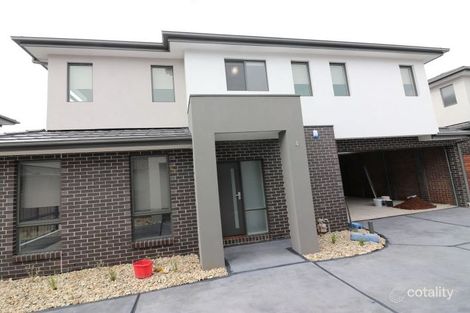 Property photo of 4/114 Kennington Park Drive Endeavour Hills VIC 3802