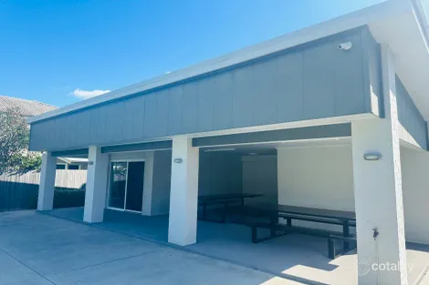 Property photo of 325 Stanley Street Brendale QLD 4500