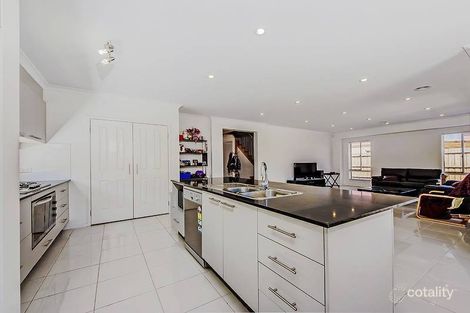 Property photo of 28 Fisher Court Werribee VIC 3030