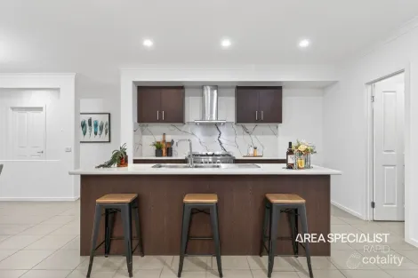 Property photo of 8 Damper Way Lynbrook VIC 3975