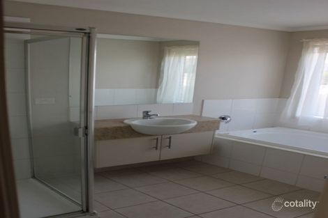 Property photo of 2 Bushwalk Grove Epsom VIC 3551