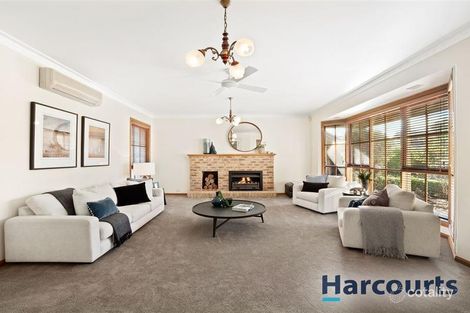 Property photo of 3 Crimea Close Rowville VIC 3178