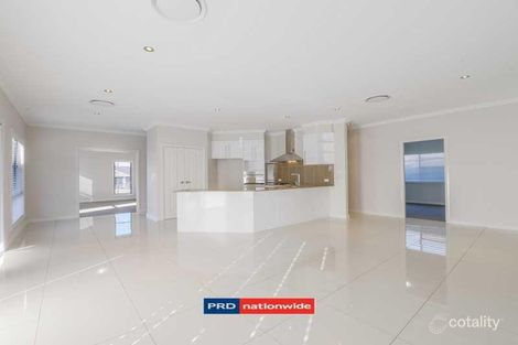 Property photo of 81 The Heights Hillvue NSW 2340