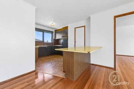 Property photo of 6 Peron Court Narre Warren VIC 3805