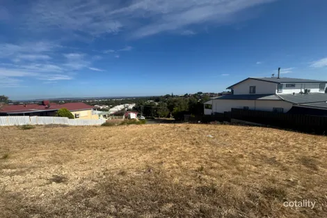 Property photo of 6 Crocker Place Australind WA 6233