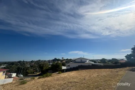 Property photo of 6 Crocker Place Australind WA 6233