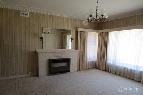 Property photo of 61 Mountain View Parade Rosanna VIC 3084