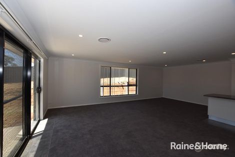 Property photo of 36 Miriam Drive Orange NSW 2800