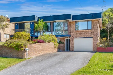 Property photo of 17 Torquay Drive Lake Tabourie NSW 2539