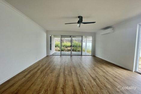 Property photo of 32 Barcoo Drive Plainland QLD 4341