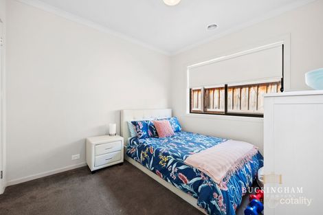 Property photo of 15 Pipers Lane Mernda VIC 3754