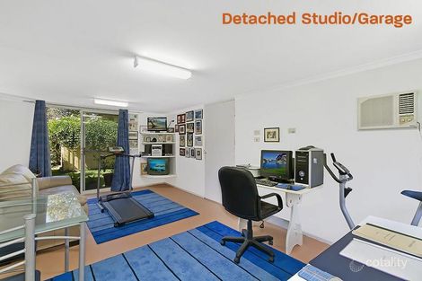 Property photo of 18 The Peninsula Killarney Vale NSW 2261