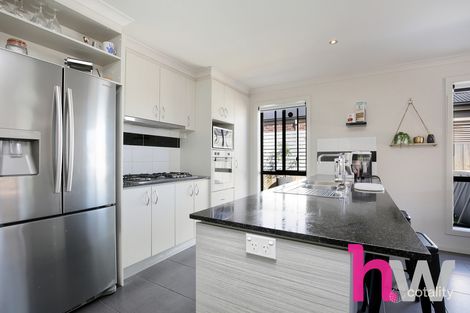 Property photo of 18 Hyde Way Curlewis VIC 3222