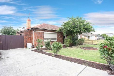 10 Cosmos St, Glenroy, VIC 3046