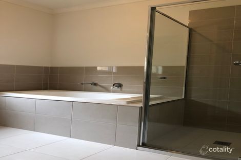 Property photo of 31 Lancelot Avenue Clyde VIC 3978