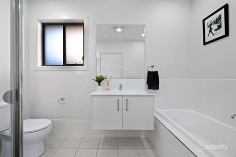 Property photo of 33 Needlebush Avenue Denham Court NSW 2565