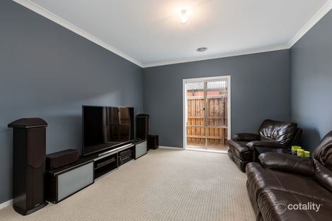 Property photo of 21 Eaglehawk Boulevard Eynesbury VIC 3338