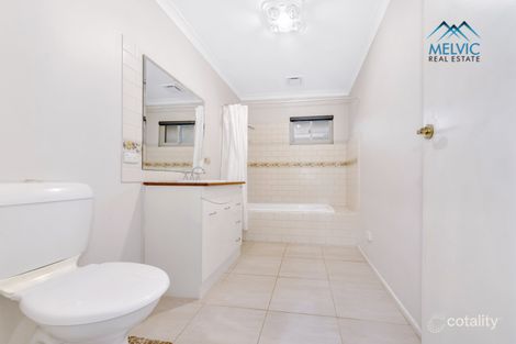 Property photo of 28 Leigh Drive Pakenham VIC 3810