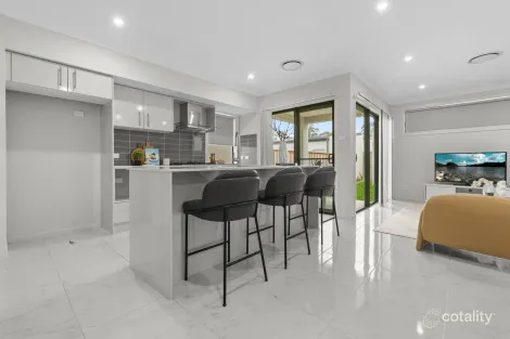 Property photo of 36 Passendale Road Edmondson Park NSW 2174