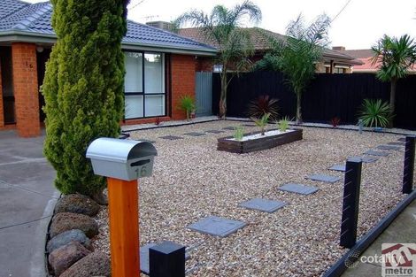 Property photo of 16 Kunat Street Deer Park VIC 3023