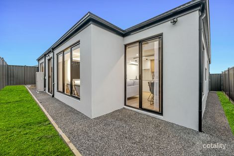 Property photo of 10 Selene Way Greenvale VIC 3059