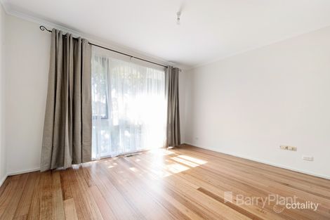 Property photo of 77 Shelton Crescent Noble Park North VIC 3174