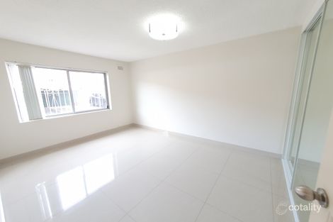 Property photo of 1/2 Hearne Close Eastlakes NSW 2018