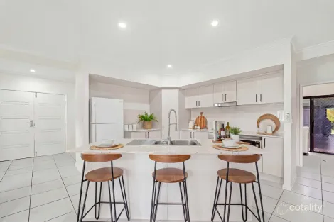 Property photo of 2 Bronson Street White Rock QLD 4868