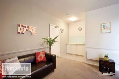 Property photo of 113/25-27 Hotham Street East Melbourne VIC 3002