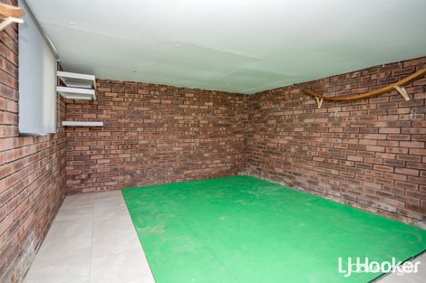 Property photo of 71 Lyrebird Way Thornlie WA 6108