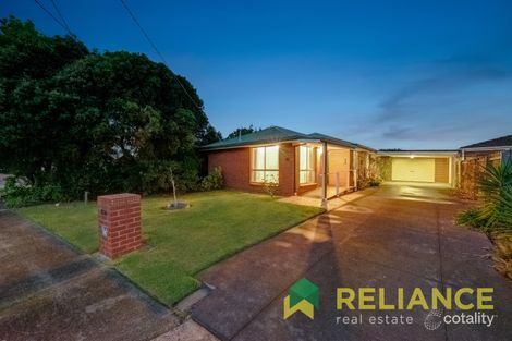 Property photo of 8 Heath Close Altona Meadows VIC 3028