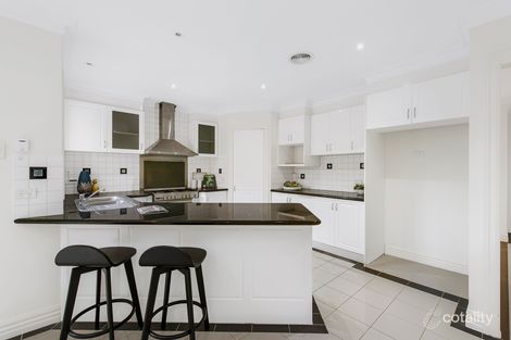 Property photo of 1 Pratt Close Taylors Lakes VIC 3038