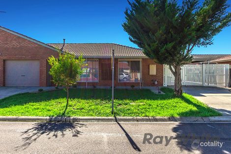 2/36 Kiparra Cl, St Albans, VIC 3021